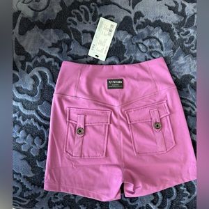 V-WAIST CARGO SHORTS - PURPLE size medium. And great for working out!